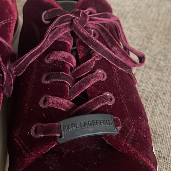 Karl Lagerfeld Velvet Dark Red Fall Sneakers Size 9.5 - Picture 9 of 15